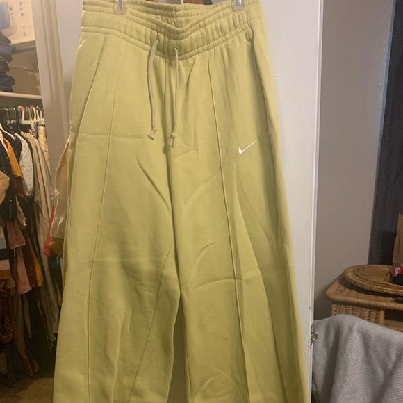 Nike Pants - Nike Yellow pants